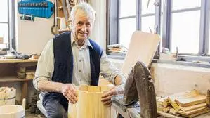  Niko Korenjak in seiner Werkstatt