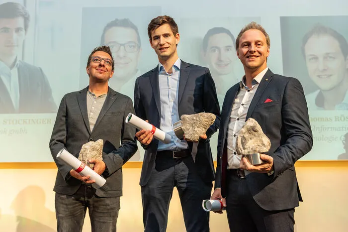 Preisträger in der Kategorie Innovation: Michael Putz (Bongfish), Hermann Stockinger (Easelink) und Thomas Rössler (Geschäftsführer von TAC – the assistant company).