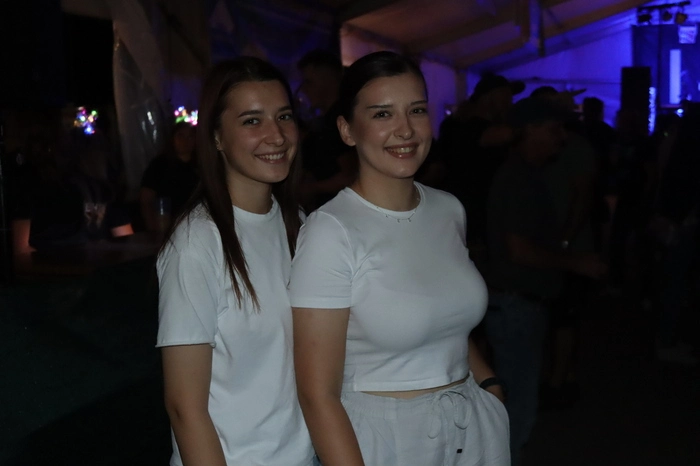 Klicken Sie sich durch die Bilder.