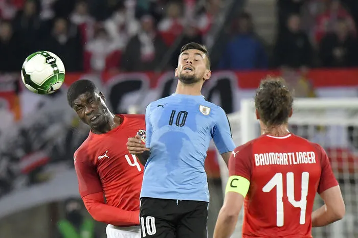 Kevin Danso: 3 Der 19-Jährige zeigte sich verbessert im Stellungsspiel. Miteinigen Teilerfolgen gegen PSG- Superstar Cavani. War mehrmals zur Stelle, als es richtig gefährlich wurde.