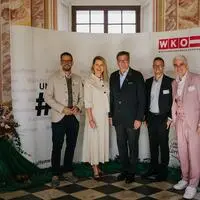 Landesrat Sebastian Schuschnig, WK-Bezirksstellenobfrau Eva Hoffmann, WK-Präsident Jürgen Mandl, Bezirkshauptmann Bernhard Turni und WK-Bezirksstellenleiter Klaus Kert.