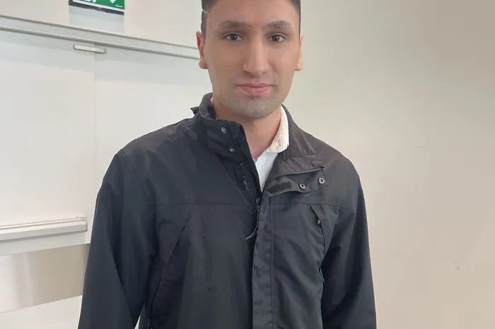 Anik blickt trotz der ständigen Teuerungen optimistisch in die Zukunft: "Zurzeit müssen wir mehr darauf schauen, dass wir die reduzierten Sachen erwischen, aber es wird von Zeit zu Zeit auch wieder besser", meint der junge Grazer.