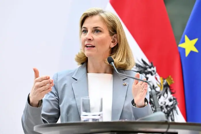Neos-Chefin Beate Meinl-Reisinger wird Österreich als Außenministerin auf der internationalen Bühne vertreten.