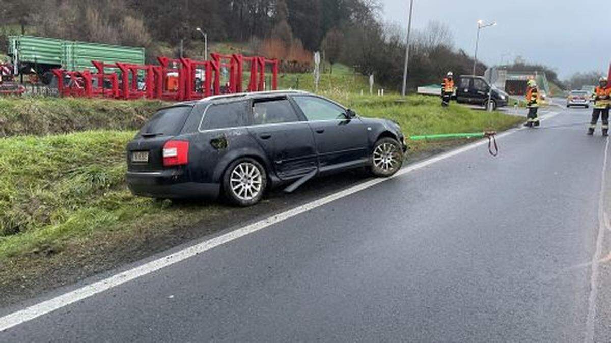 In Gniebing hat sich ein Pkw überschlagen