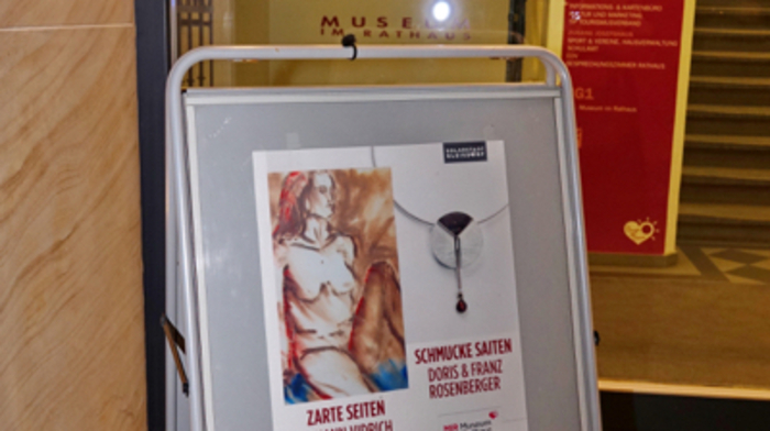 Im Gleisdorfer Museum im Rathaus (MiR) stellen der oststeirische Künstler Johann Vidrich und die Goldschmiedemeister Doris und Franz Rosenberger aus.
