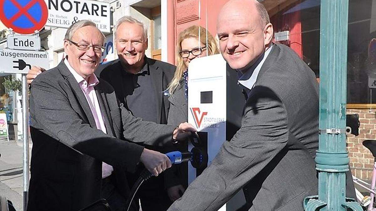 Die Stadtwerke Voitsberg eröffneten die erste E-Tankstelle am Voitsberger Hauptplatz