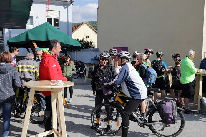 Klicken Sie sich durch die Fotos von den Radlern!