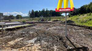 Die Arbeiten für den Bau des neuen McDonald's haben begonnen