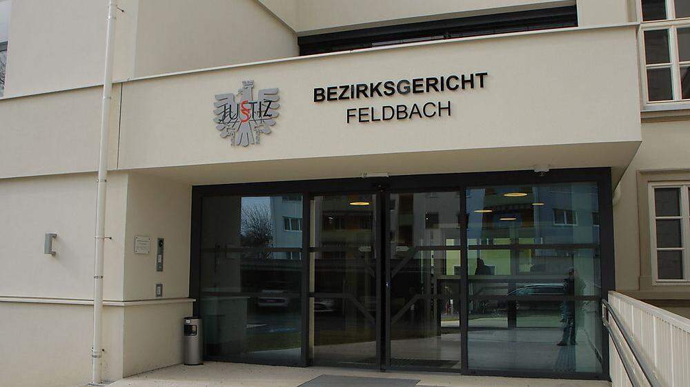 Über die Verletzung eines Mannes hinter der Bar eines Festes wurde am Bezirk Feldbach verhandelt