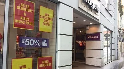 "Alles muss raus": Die Vögele-Filiale in der Murgasse schließt