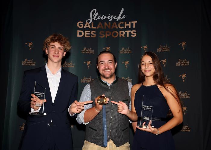 Valentin Bontus (Mitte) mit Moritz Renner und Johanna Janser