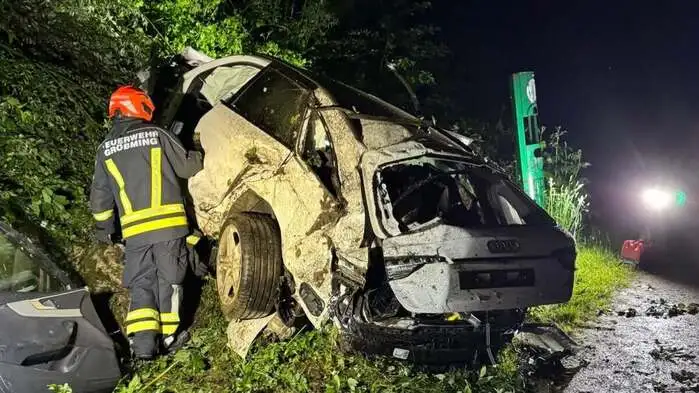 Das Auto wurde komplett zerstört