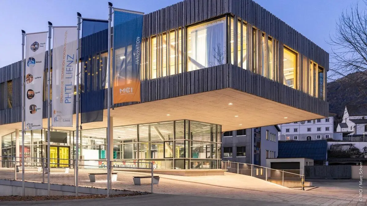 Vier neue Technik-Bachelor-Studiengänge starten im Herbst in Lienz