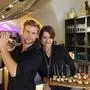 Karin Rauter mit Barkeeper Lukas Priemayr