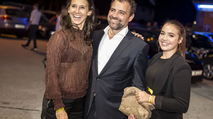 Die ORF-Stadtkomödie „Harri Pinter, Drecksau“ hat im Cinecity in Klagenfurt seine Premiere gefeiert.