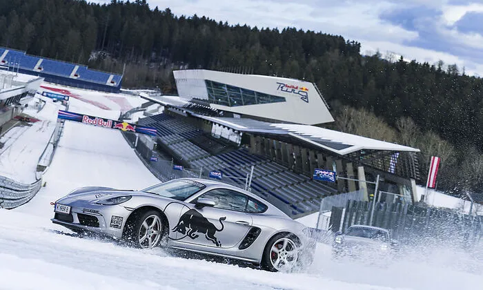 Fahrerlebnis - Winter am Ring