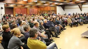 Volles Haus: Die Altausseer informierten sich bei der Diskussion