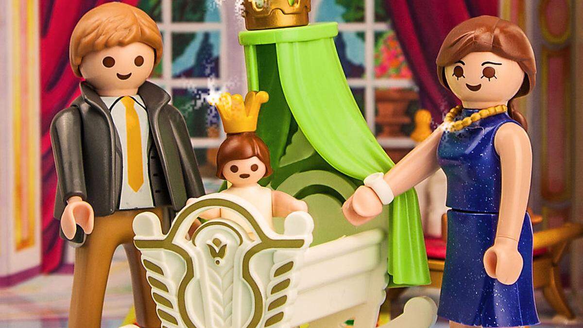 Playmobil-Kate und Playmobil-William mit Playmobil-Baby