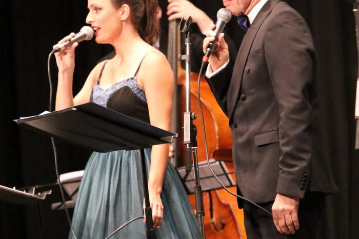 Als Solisten brillierten Peggy Forma und Dirk Smits. 