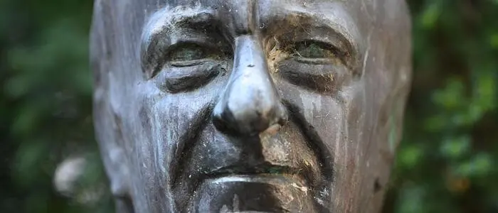 Von Wien bis Dornbirn werden Umbenennungen von Parks und Straßen diskutiert. Auch Denkmäler von Hermann Gmeiner sollen verschwinden