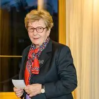 Die ehemalige steirische Landeshauptfrau Waltraud Klasnic sprach beim Rotary Club Steierska-Štajermark über ihre eigene Kindheit als Adoptivkind und die gesellschaftliche Verantwortung gegenüber Pflegekindern