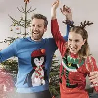 In Amerika hält der Hype um hässliche Weihnachtspullis schon seit geraumer Zeit an