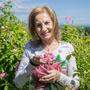 Erika Swobodas Herz schlägt für die Damaszener-Rose-. Jetzt gibt es ein ganz besonderes Buch	 