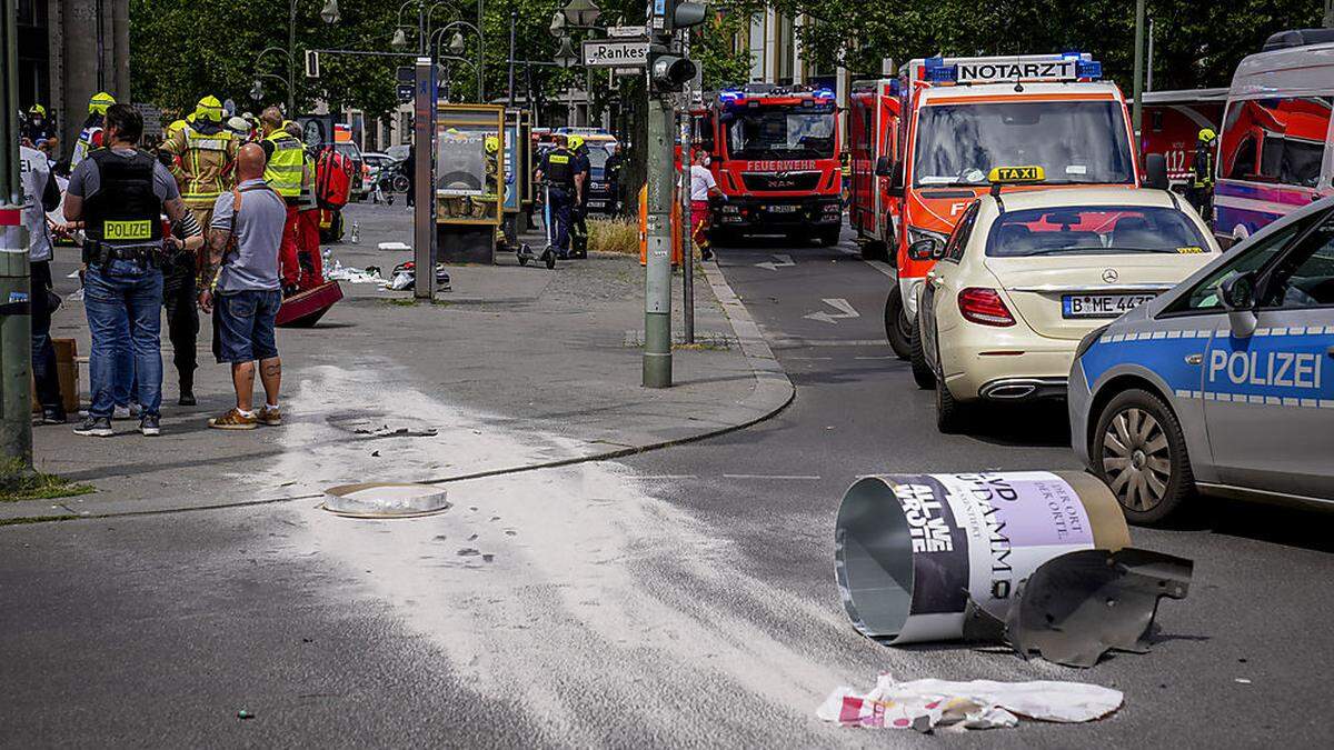  Nach ersten Angaben der Polizei soll sich der Vorfall Mittwochfrüh nahe der Gedächtniskirche und dem Ku'damm ereignet haben