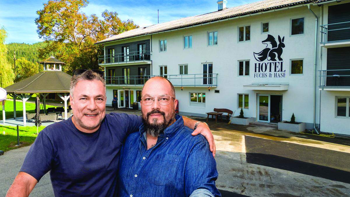 Shahin Nejad (links) und Roland Steiger betreiben das Restaurant &quot;Fuchs und Hase&quot; in Rosegg