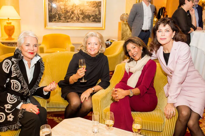 Klicken Sie sich durch die Fotos!