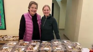 Am kommenden Samstag werden die süßen Hilfen wieder im Eingangsbereich des Leibnitzer Rathauses verkauft