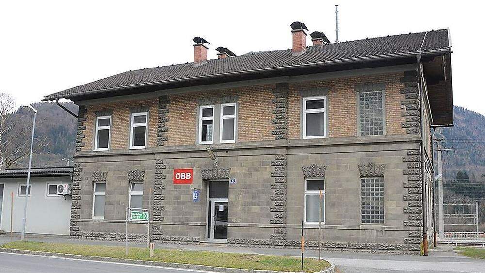 Der seit einigen Monaten geschlossene Bahnhof in Gummern