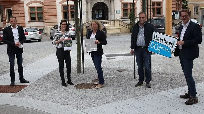 Anton Schuller, Bettina Fischer, Andrea Gössinger-Wieser, Johann Winkler und Marcus Martschitsch bei Projektpräsentation