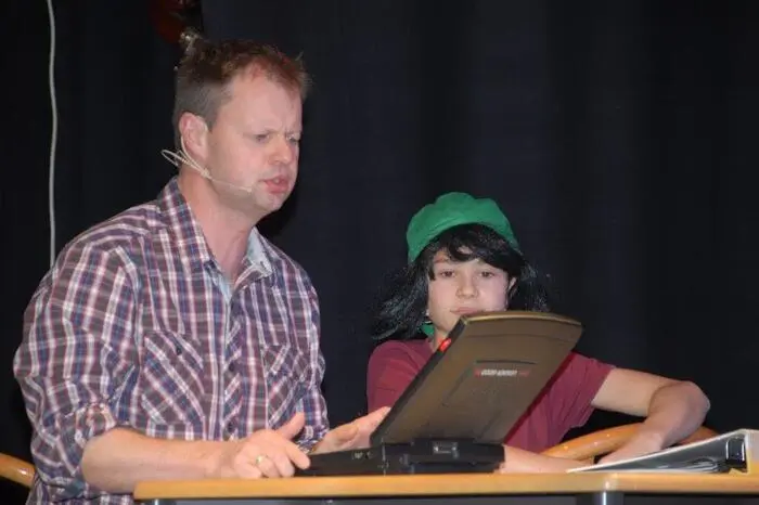 Mit Spiel, Gesang und Tanz schnürten die Verantwortlichen ein wirklich perfektes Unterhaltungspaket. Auch Musikschüler und Volksschüler wirkten auf der Bühne mit.