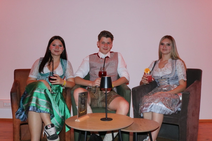 In der neuen Lounge-Bar konnten die Besucher sich in Ruhe etwas zurückziehen.