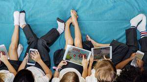 Digitale Medien sind für viele Kinder Alltag - jetzt sollen eine App dabei helfen, schon die Kleisten auf ihre Schulreife zu testen