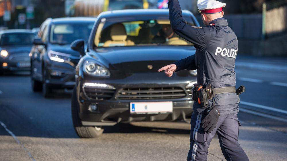 Der Pole geriet am Autobahnzubringer Mooskirchen in eine Polizeikontrolle (Archivbild)