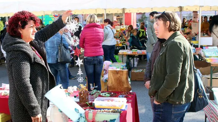 Nach dem großartigen Konzertabend am Vortag war der gemeinsame Markt der Partnerstädte am Tag darauf ein echter Publikumsmagnet. 