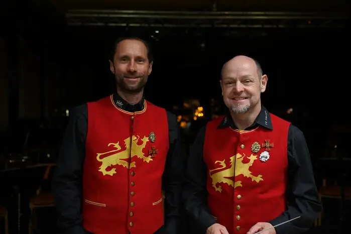 Trotz eines späten Probenstarts zeigte sich die Vereinsführung sehr zufrieden. Am Bild: Obmann Frank Telsnig und Kapellmeister Reinhold Kraßnitzer.