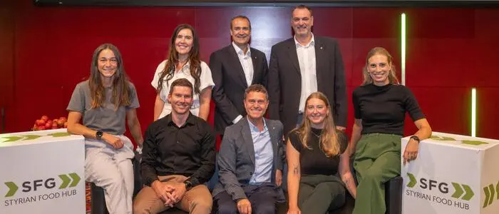 Die Siegerteams der heurigen Masterclass mit SFG-Geschäftsführer Christoph Ludwig und Foodhub-Chefin Susanne Urschler