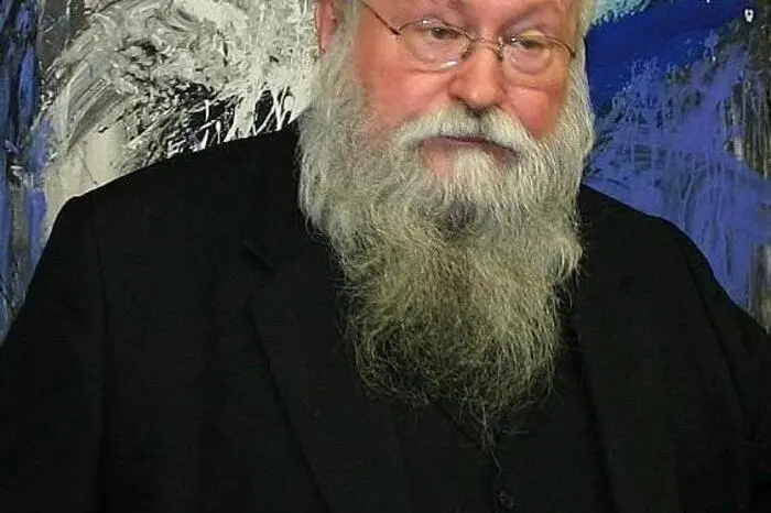 Im Mittelpunkt steht das von Hermann Nitsch geschaffene Bühnenbild für die konzertante Aufführung von Wagners Walküre 2021 in Bayreuth