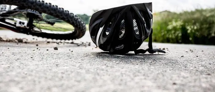 Der 71-jährige Radfahrer wurde bei dem Unfall schwer verletzt (Symbolfoto)