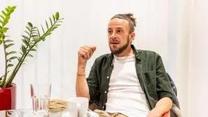 Der trockene Alkoholiker Daniel Wagner erzählte im Interview mit der Kleinen Zeitung von seiner Erkrankung und dem Entzug