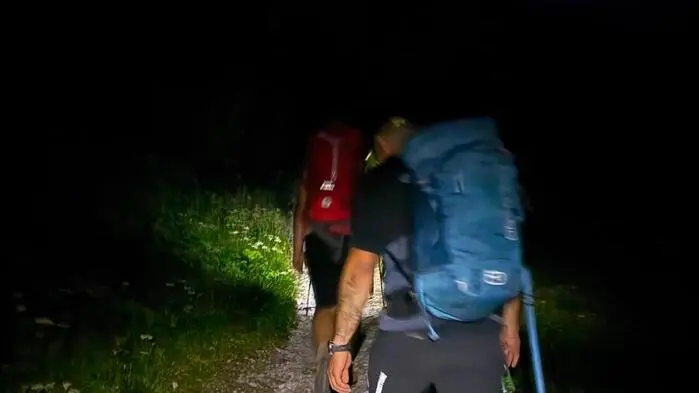In den frühen Morgenstunden stiegen die Bergretter zur Voisthalerhütte auf
