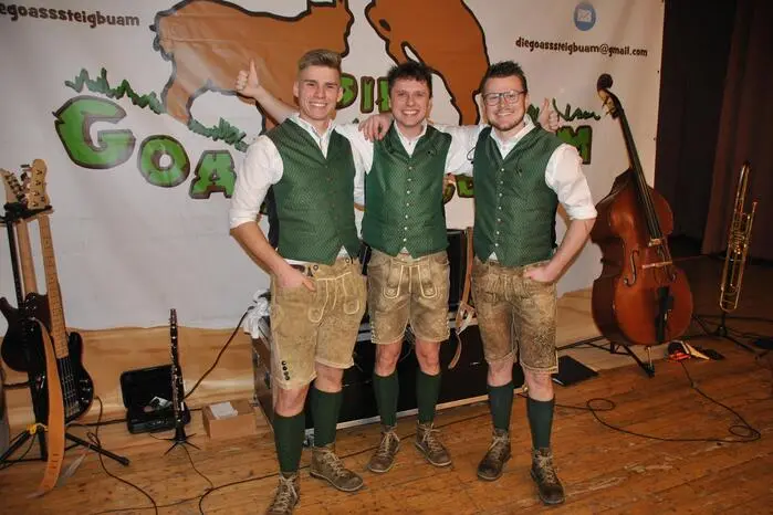 Für beste Stimmung sorgten die „Goaßsteigbuam“, die mit ihrer Musik für durchgehende Tanzlaune sorgten
