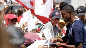 David Alaba war in Wien gefragt - motivierende Fanpost stellt die Post bei der WM zu 