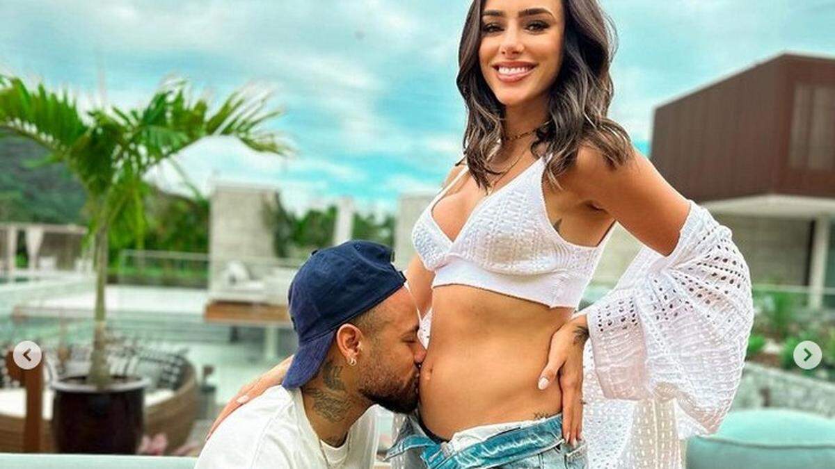 Fußballstar Neymar und seine Freundin Bruna Biancardi freuen sich über Nachwuchs