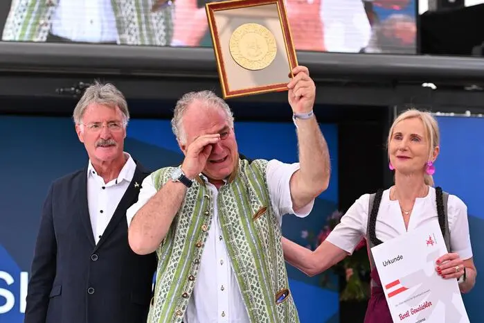 Bartl Gensbichler erhielt das Diamantene Ehrenzeichen