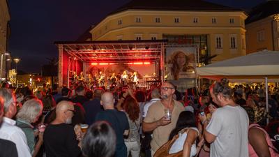 Auch heute Abend wird die Innenstadt wieder voll sein