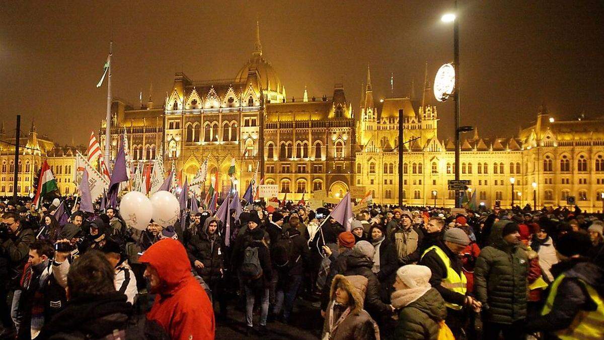 HUNGARY-POLITICS-LABOUR-DEMONSTRATION